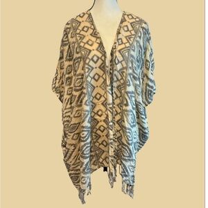 Billabong Abstract Patterned Kimono in Cream and Gray